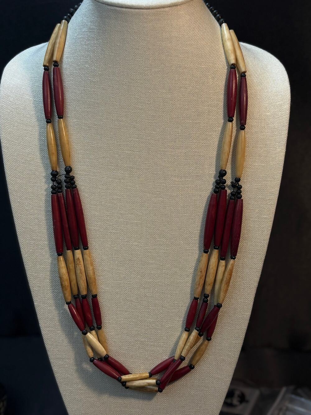 Vintage Tribal-Style Bone Bead Necklace in Red & Natural Tones – 32”